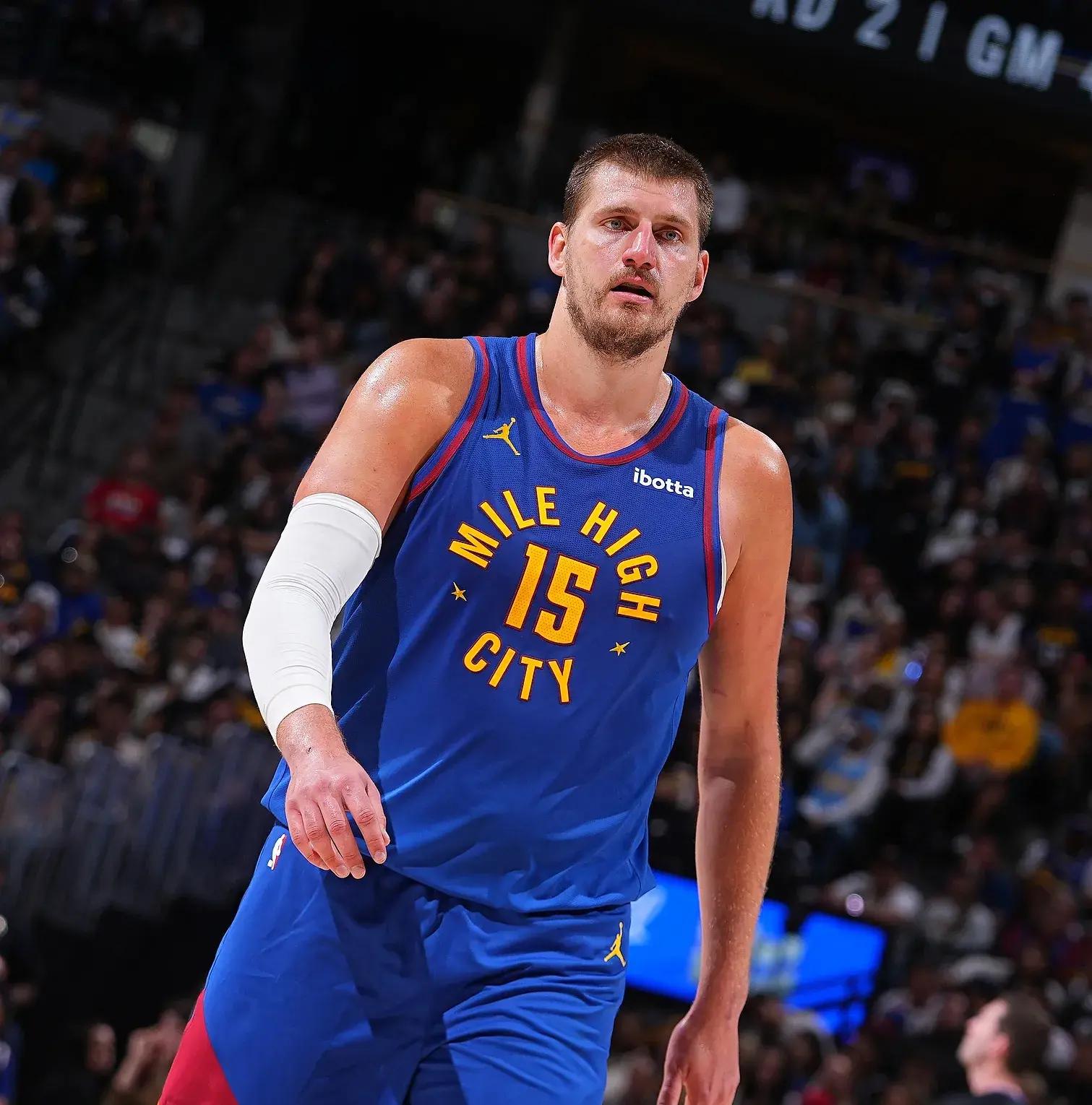 凯尔特人赛后接受采访：约基奇是我最难对付的对手的简单介绍